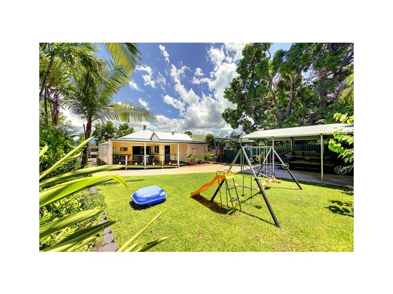 11 Garrick Street, West End QLD 4810