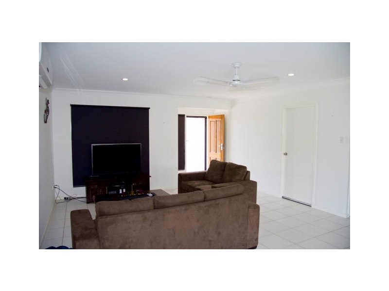 46 Hasty Street, Mount Louisa QLD 4814