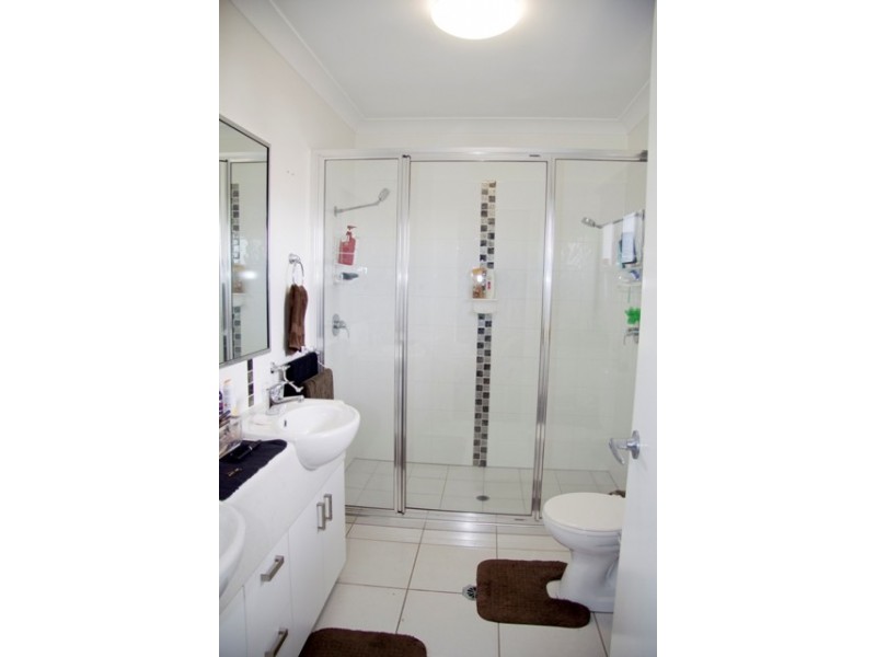 46 Hasty Street, Mount Louisa QLD 4814