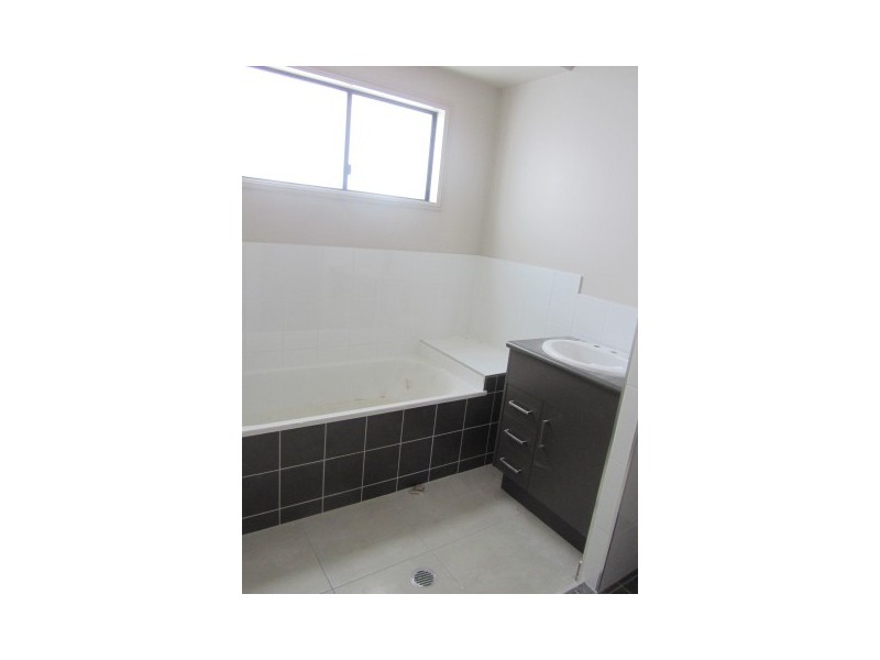 23 CHERWELL AVENUE, Bohle Plains QLD 4817