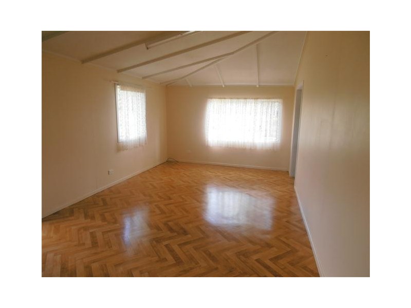 12A Brady Road, Oak Valley QLD 4811