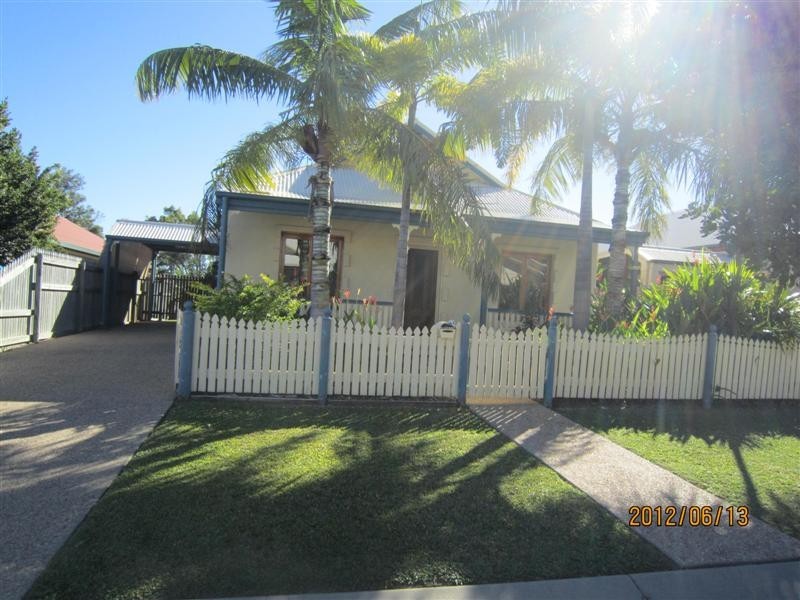 8 Honeyeater Circuit, ‘Riverside Gardens’, Douglas QLD 4814