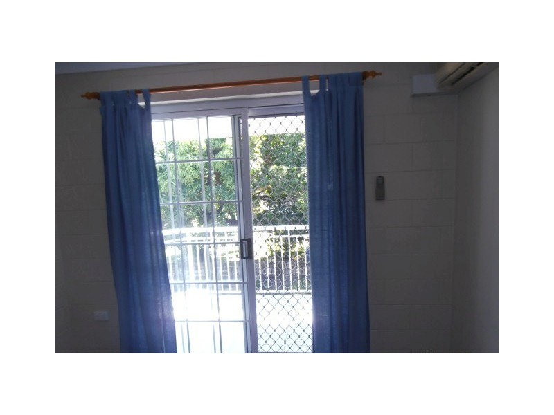 2/38 Park Street, Pimlico QLD 4812