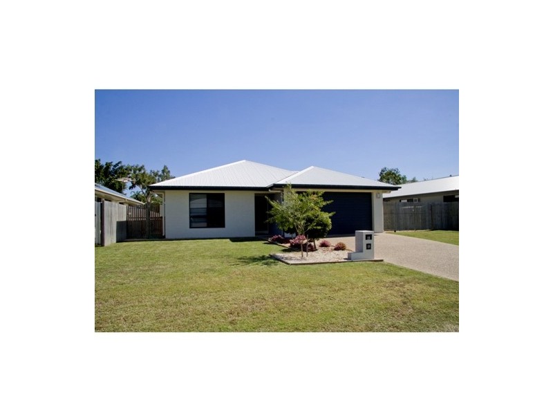 11 Thornbill Close, Kelso QLD 4815