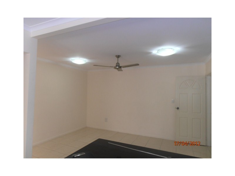 2/21 Warburton Street, North Ward QLD 4810