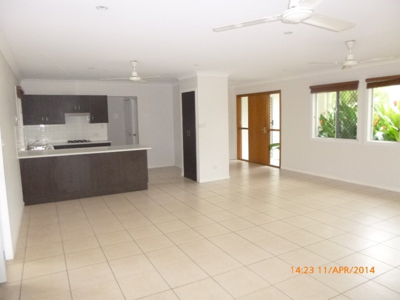 2 MORETON ASH DRIVE, Douglas QLD 4814