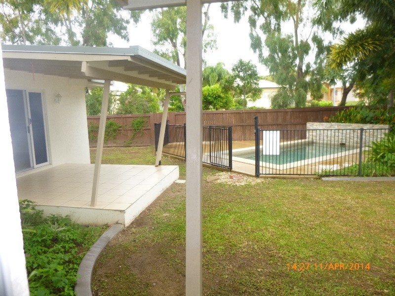 2 MORETON ASH DRIVE, Douglas QLD 4814