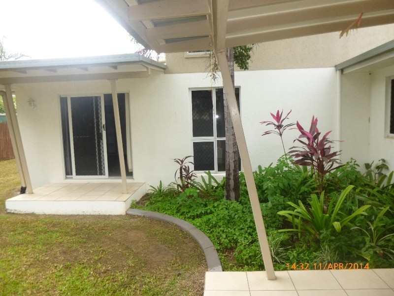 2 MORETON ASH DRIVE, Douglas QLD 4814