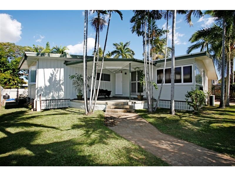 28 Poinciana Street, Cranbrook QLD 4814