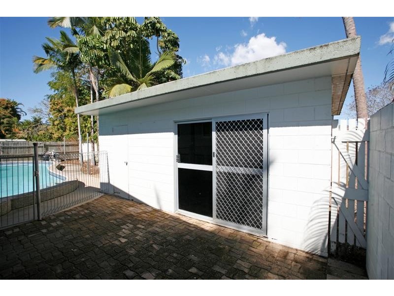 28 Poinciana Street, Cranbrook QLD 4814