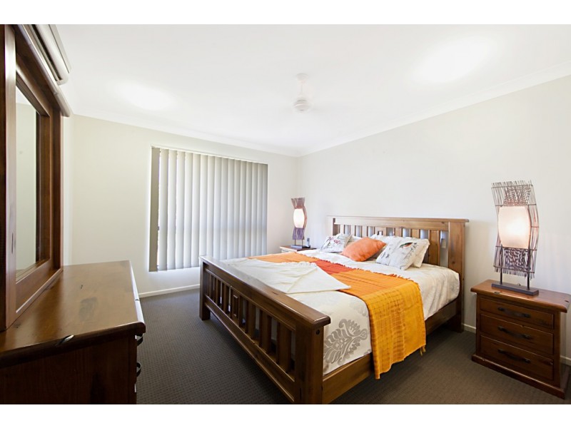 8 Browning Street, Mount Louisa QLD 4814