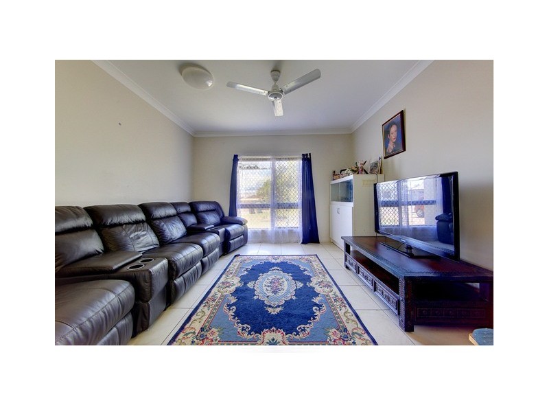 15 Eungella Court, Bushland Beach QLD 4818