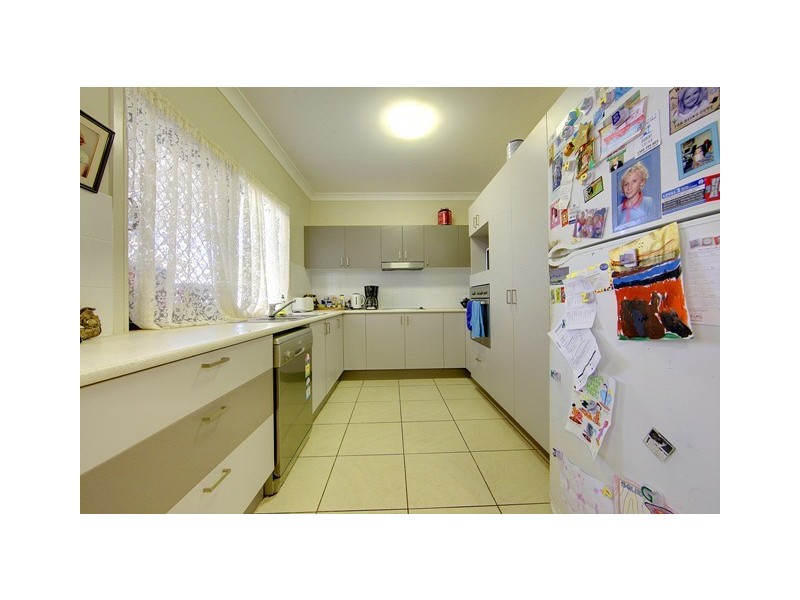 15 Eungella Court, Bushland Beach QLD 4818