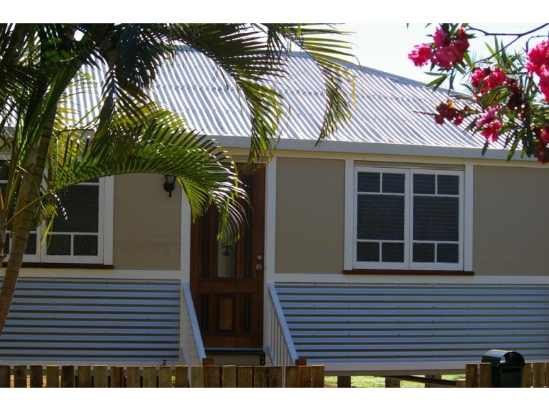 29 Philp Street, Hermit Park QLD 4812