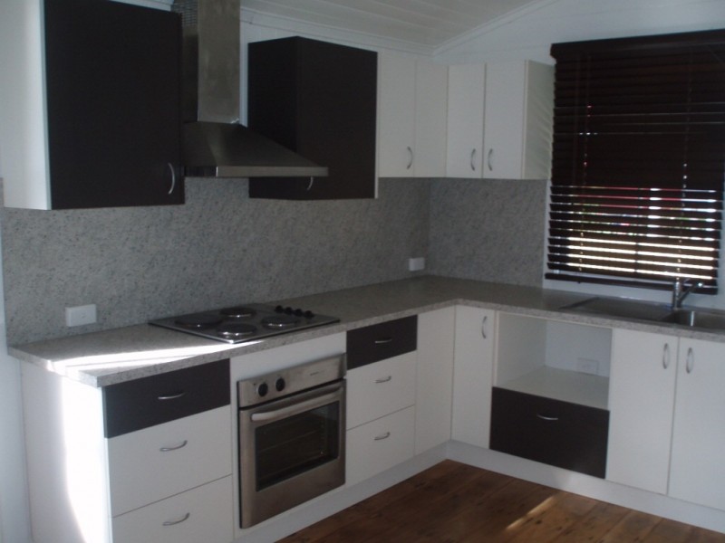 29 Philp Street, Hermit Park QLD 4812