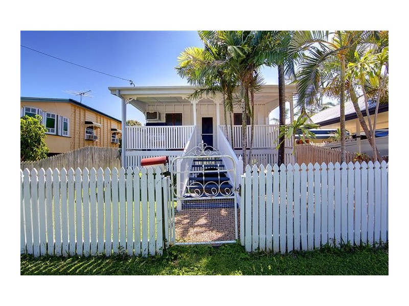 15 Ninth Avenue, Railway Estate QLD 4810