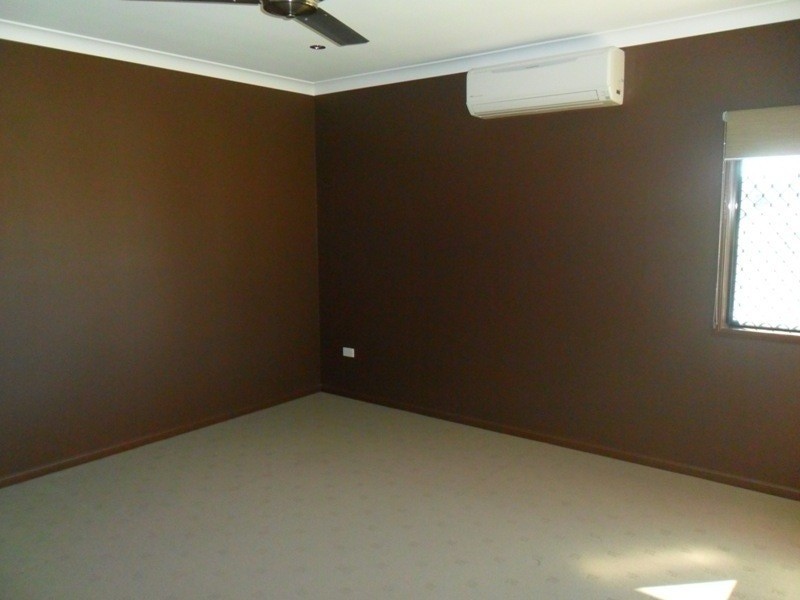 5 Rangeleigh Court, Mount Louisa QLD 4814