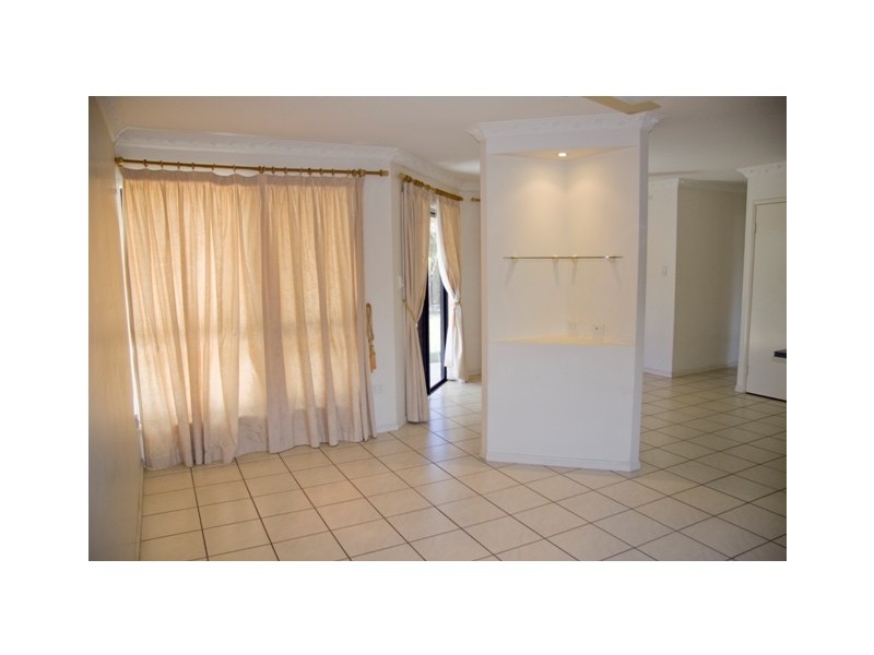 7 Black Braes Court, Mount Louisa QLD 4814