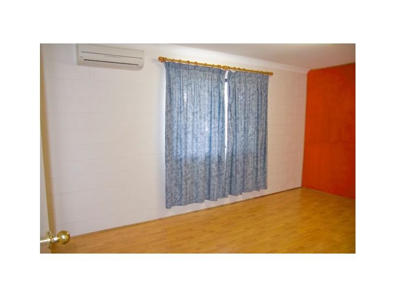 7 Black Braes Court, Mount Louisa QLD 4814