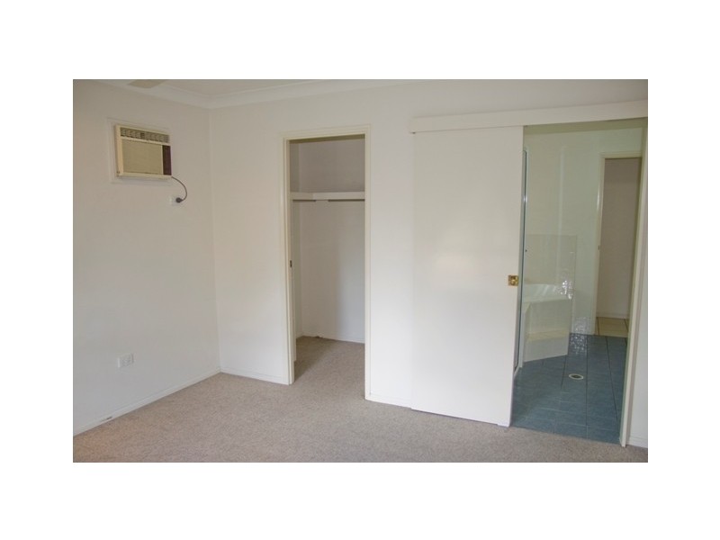 7 Black Braes Court, Mount Louisa QLD 4814