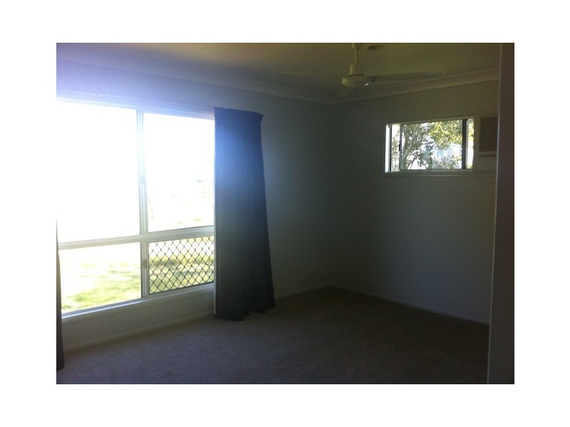 B Valley Road, Oak Valley QLD 4811