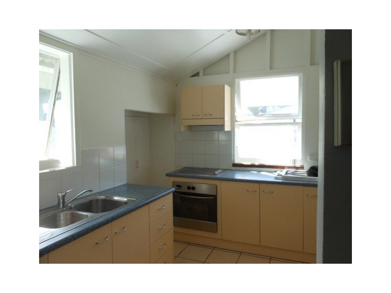 74 Ninth Avenue, Railway Estate QLD 4810