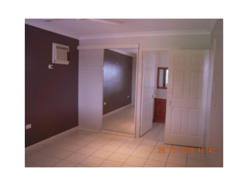 2 Buller Close, Mount Louisa QLD 4814