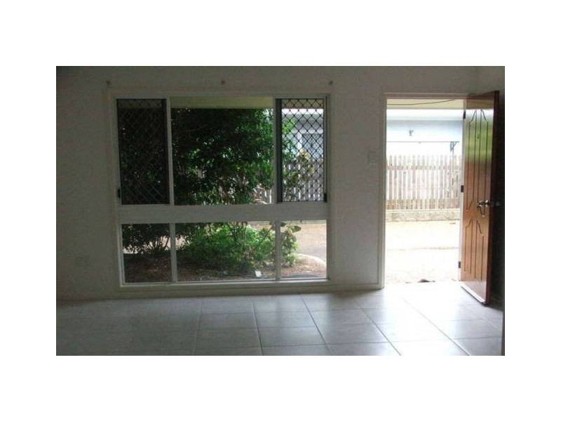 3/12 Sooning Street, Hermit Park QLD 4812