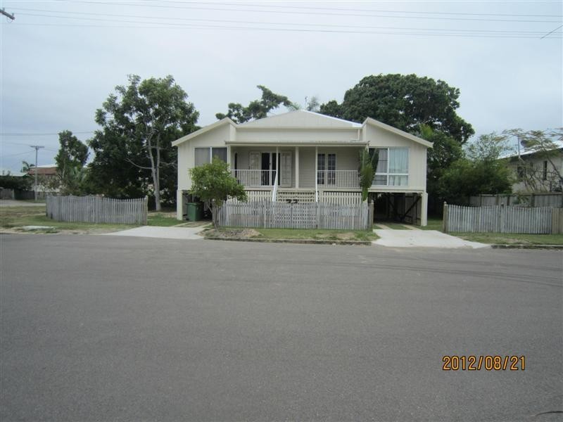 2/26 McKinley, North Ward QLD 4810