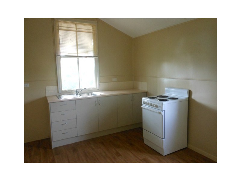 2/26 McKinley, North Ward QLD 4810