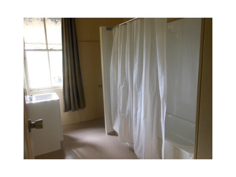 2/26 McKinley, North Ward QLD 4810