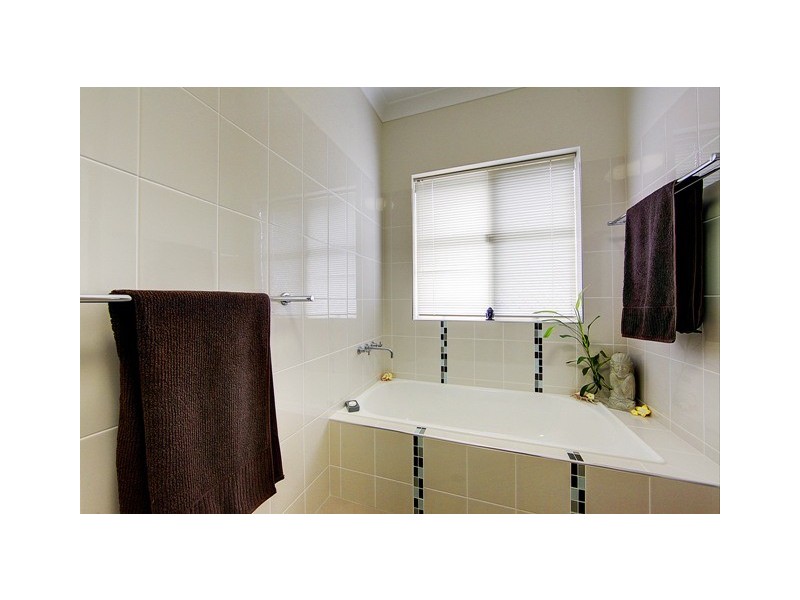 13 Petrie Way, Idalia QLD 4811