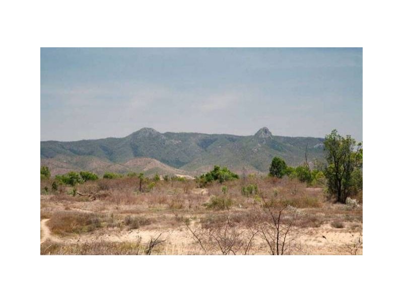 19 South Beck Drive, Rasmussen QLD 4815