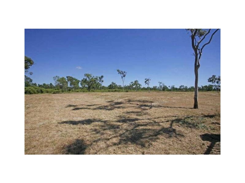 19 South Beck Drive, Rasmussen QLD 4815