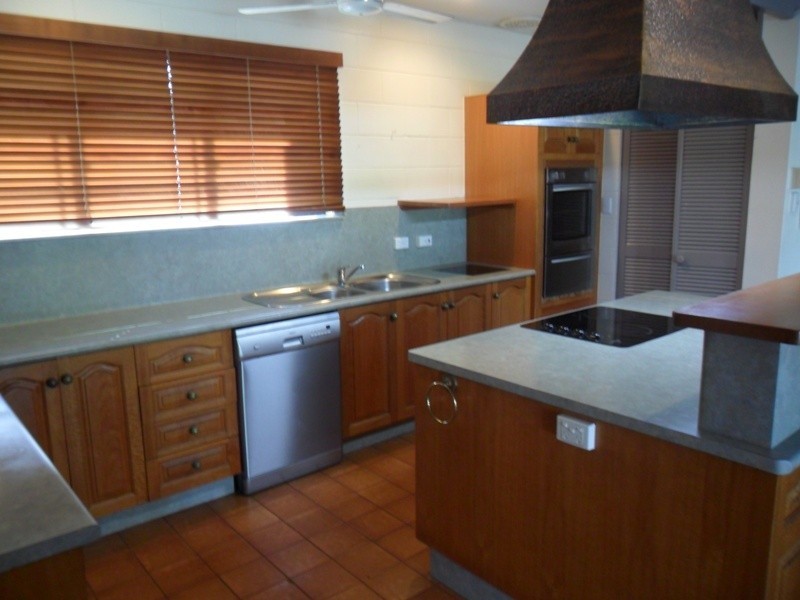 21 WAREHAM STREET, Aitkenvale QLD 4814