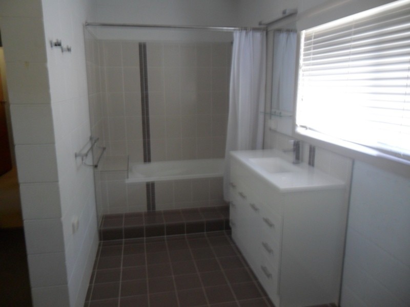 21 WAREHAM STREET, Aitkenvale QLD 4814