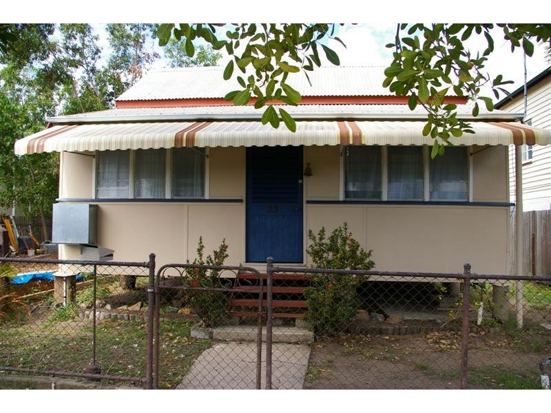 33 Perkins Street, South Townsville QLD 4810