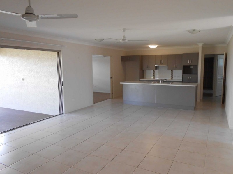 1 Makena Circuit, Burdell QLD 4818