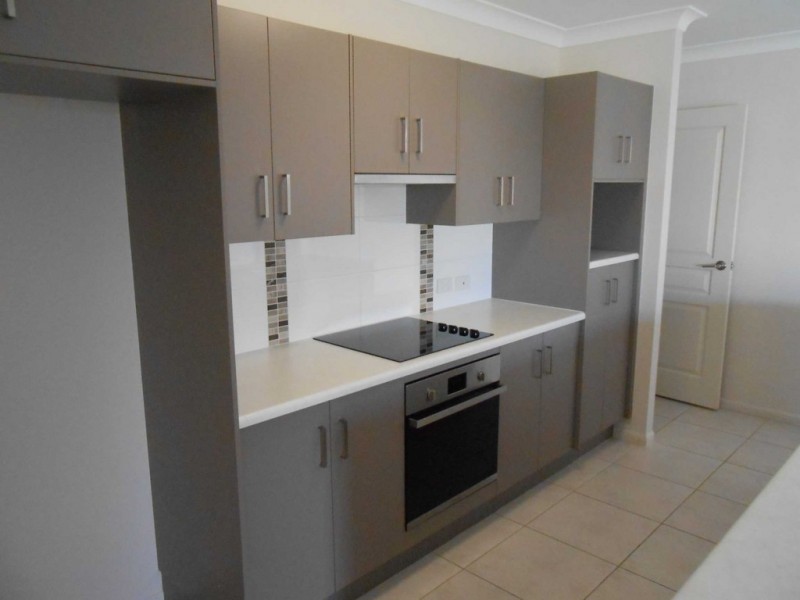 1 Makena Circuit, Burdell QLD 4818