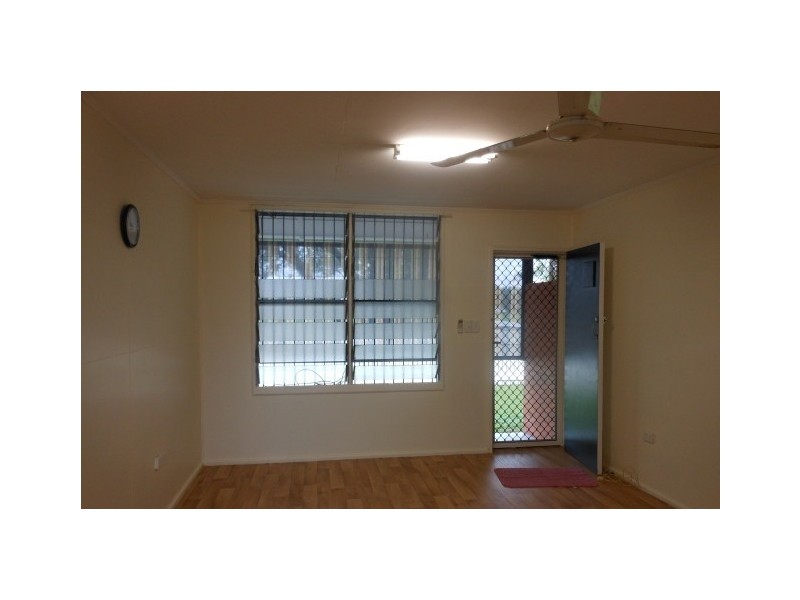 2/28 Grosvenor Street, Pimlico QLD 4812