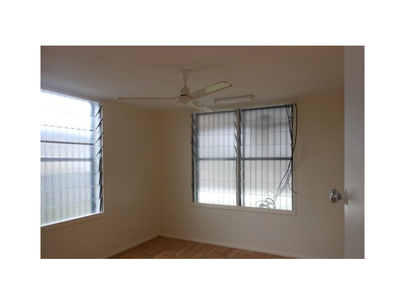 2/28 Grosvenor Street, Pimlico QLD 4812