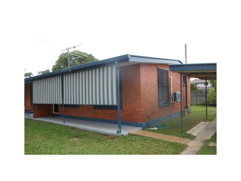 2/28 Grosvenor Street, Pimlico QLD 4812