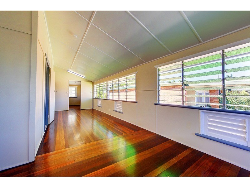 23 Harold Street, West End QLD 4810