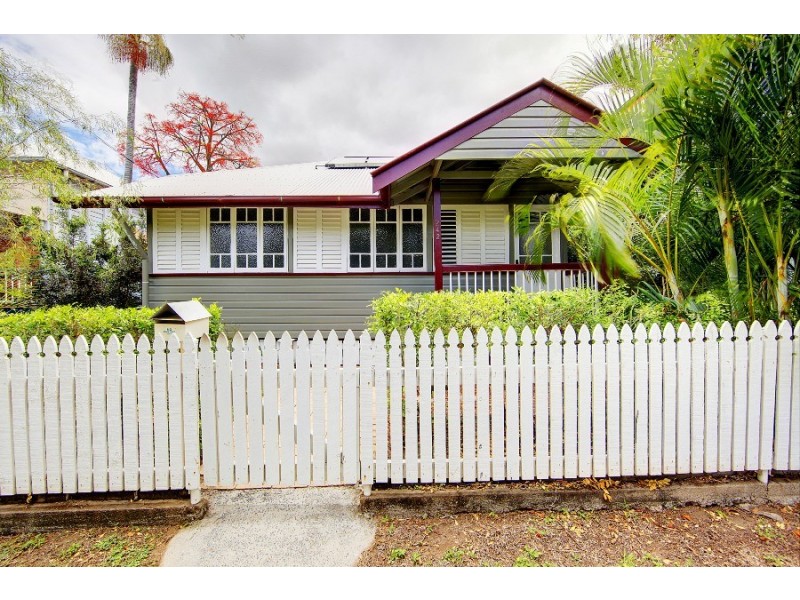 242 Boundary Street, South Townsville QLD 4810