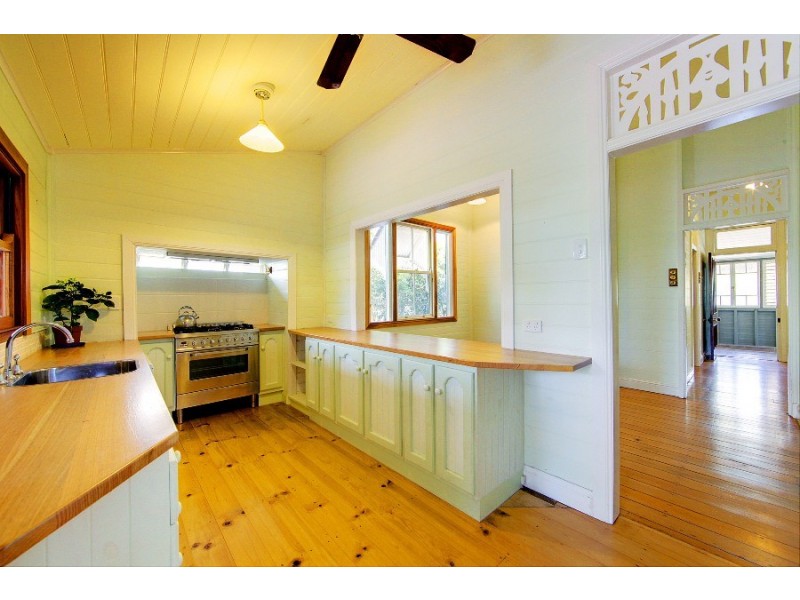 242 Boundary Street, South Townsville QLD 4810