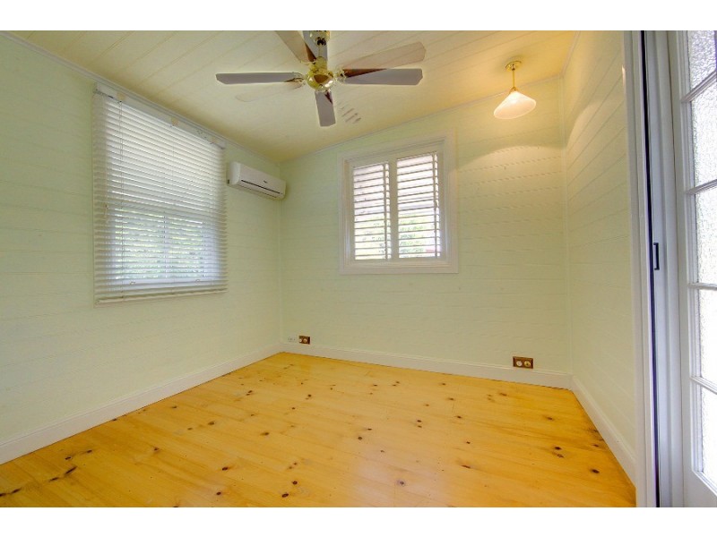 242 Boundary Street, South Townsville QLD 4810