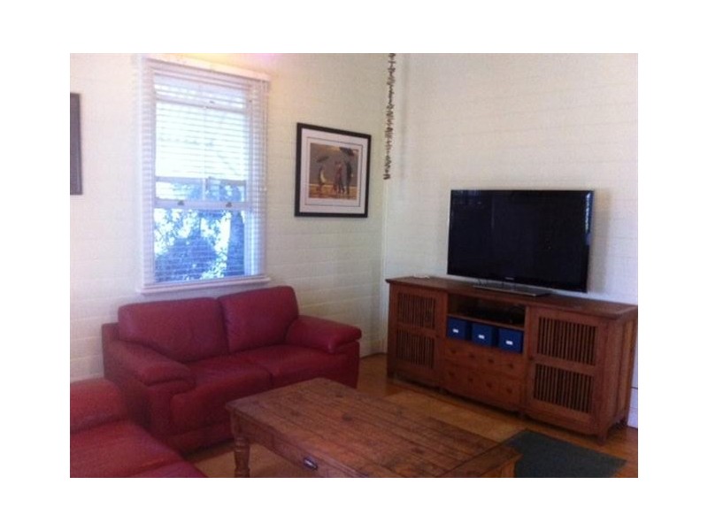 242 Boundary Street, South Townsville QLD 4810