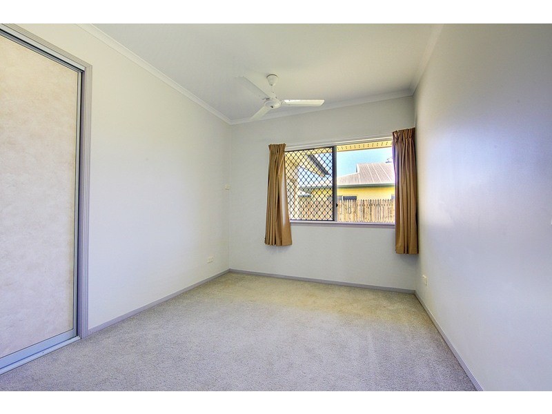 21 Santa Lucia Drive, Mount Louisa QLD 4814