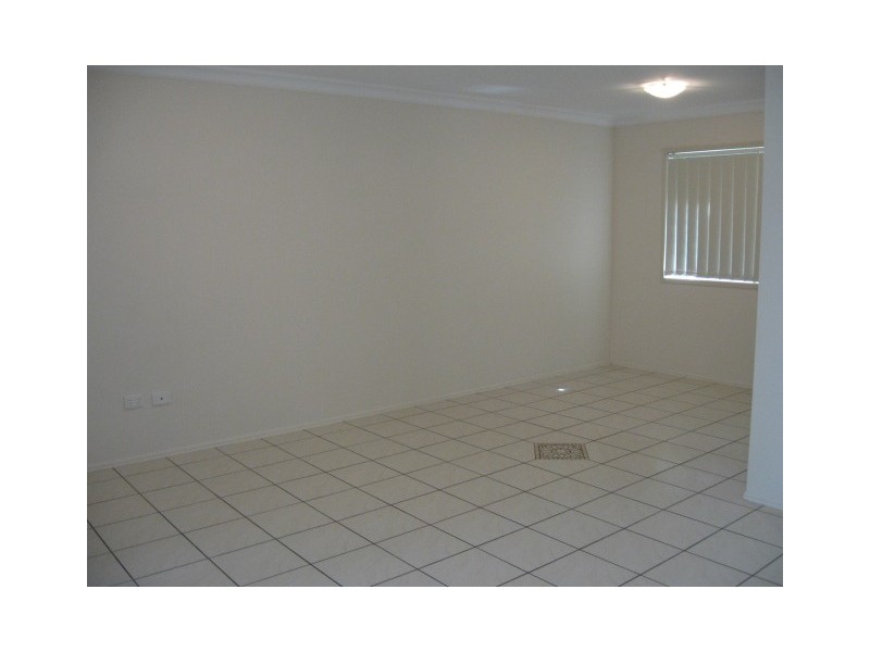 40 LOMOND STREET, Kirwan QLD 4817