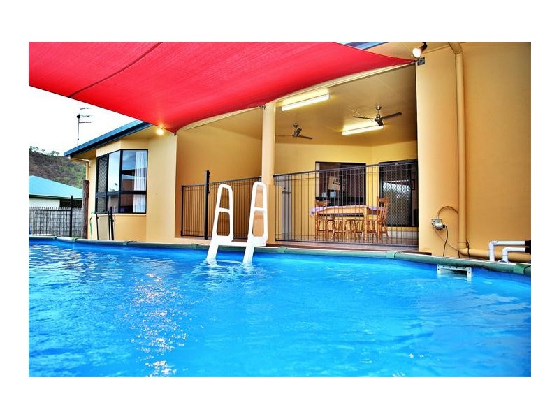22 Monaro Circuit, Mount Louisa QLD 4814
